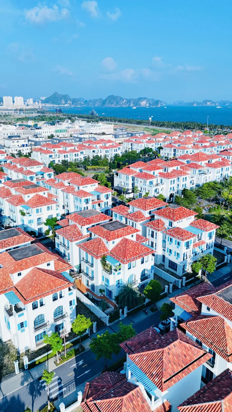 Góc flycam khu biệt thự Sun Feria Hạ Long quanh villa M2-21